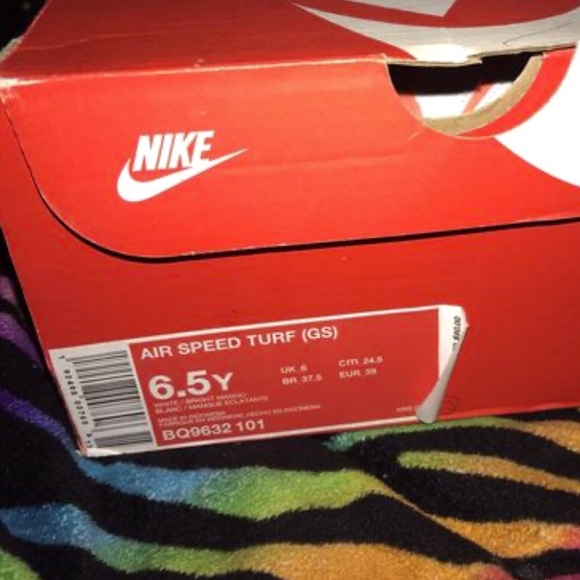 BRAND NEW air speed turf (GS) NIKES - Picture 6 of 6
